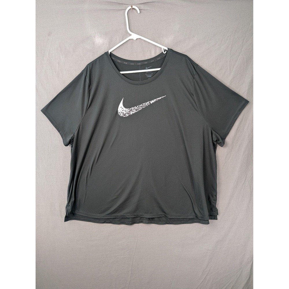 Nike Womens Dri-Fit Short Sleeve Graphic Training T-Shirt Black 3X 5447